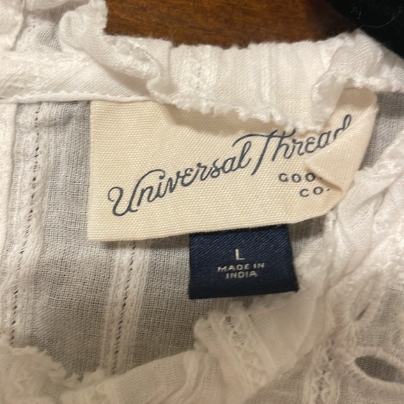 Universal Thread White Eyelet Ruffle Blouse - Picture 4 of 6